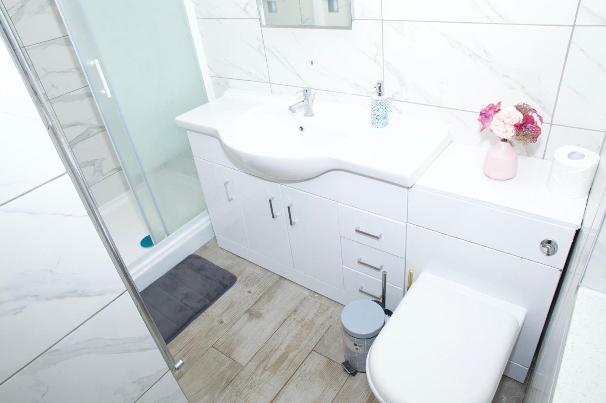 Spacious Modern 2 Bed Flat In City Centre Reading Exterior foto